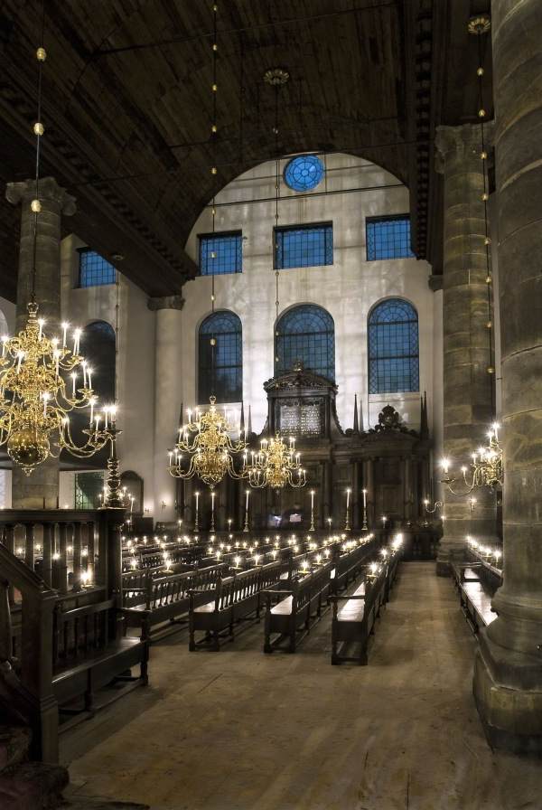Interior  de la Sinagoga Portuguesa. Foto Peter Lange